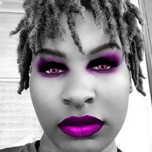 Meet your Posher, Miya